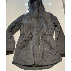 Ladies Medium Athleta Summit Parka Olive Green Hooded Jacket Gold Zippers Sz M